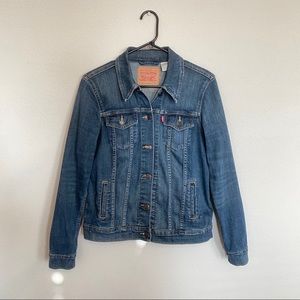 Levi’s Ex-Boyfriend Trucker Denim Jacket Size M